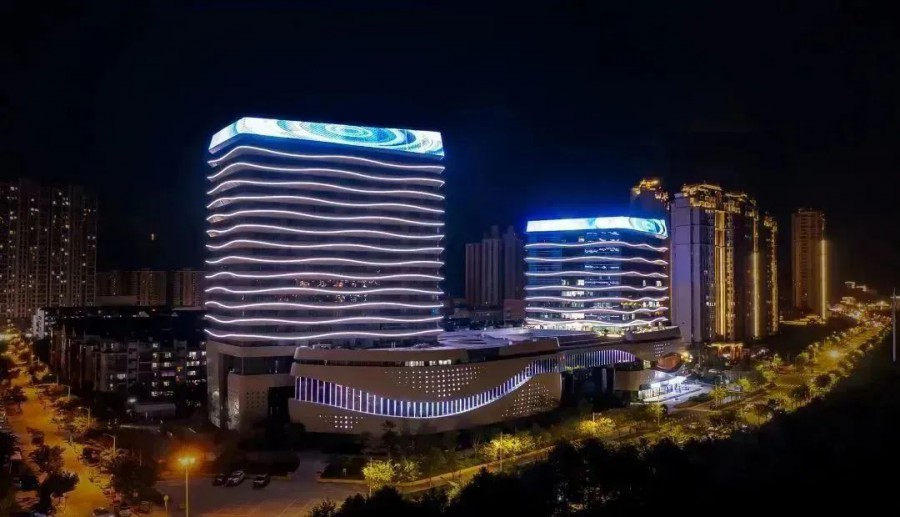 用灯光打造海浪帆船，，邀您共赏宁德市夜景新地标-杭州勇电照明有限公司