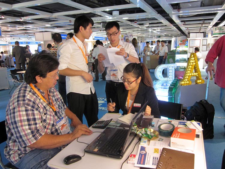 2012年10月香港国际秋季灯饰展-杭州勇电照明有限公司