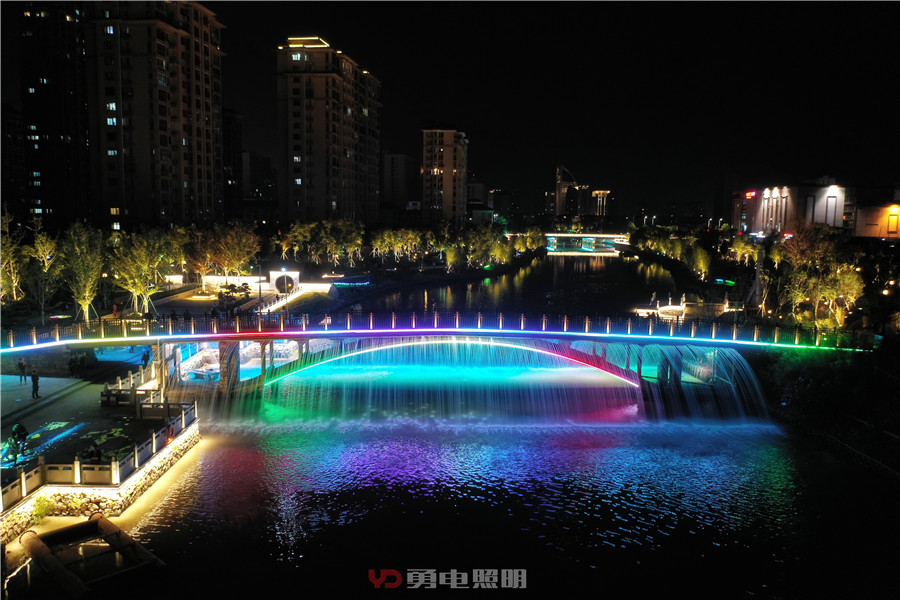 案例赏析 | 勇电大功率洗墙灯打造嘉兴港区“彩虹桥”-杭州勇电照明有限公司