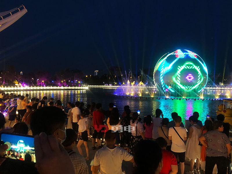 水上嘉年华—廊坊“龙目”大型灯光雕塑景观喷泉秀-杭州勇电照明有限公司